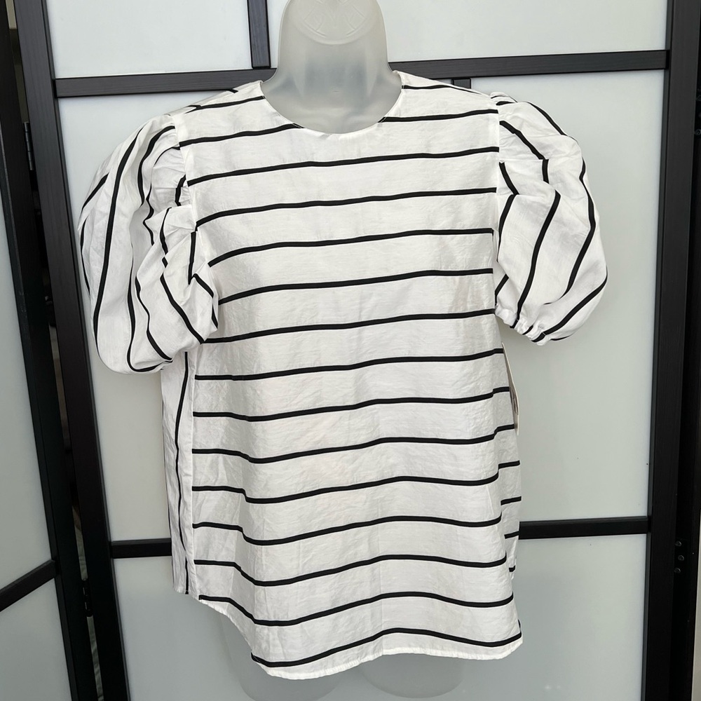 NWT Zara Puff Short Sleeve Top Blouse Medium